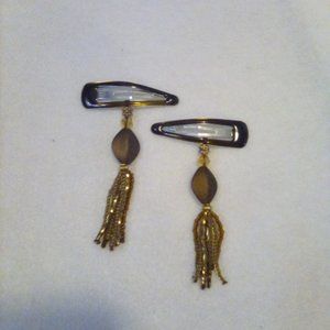 Hand Crafted Brown beaded clips